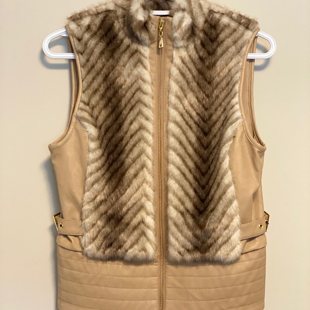 XS Guess faux fur & leather vest